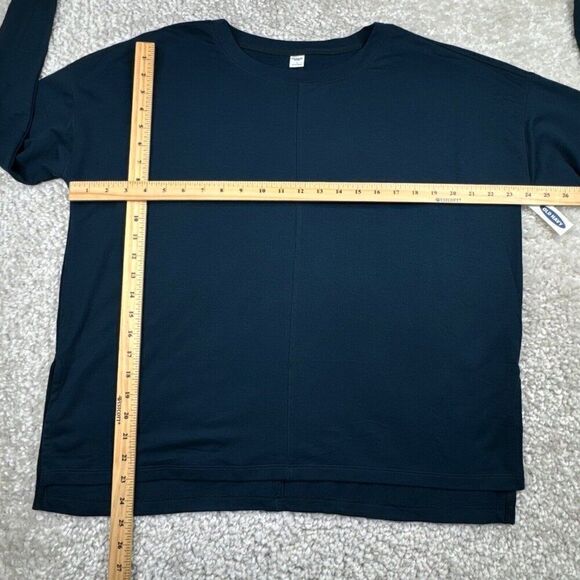 Old Navy Active Long Sleeve Side Vent Top Large NEW - Picture 7 of 8